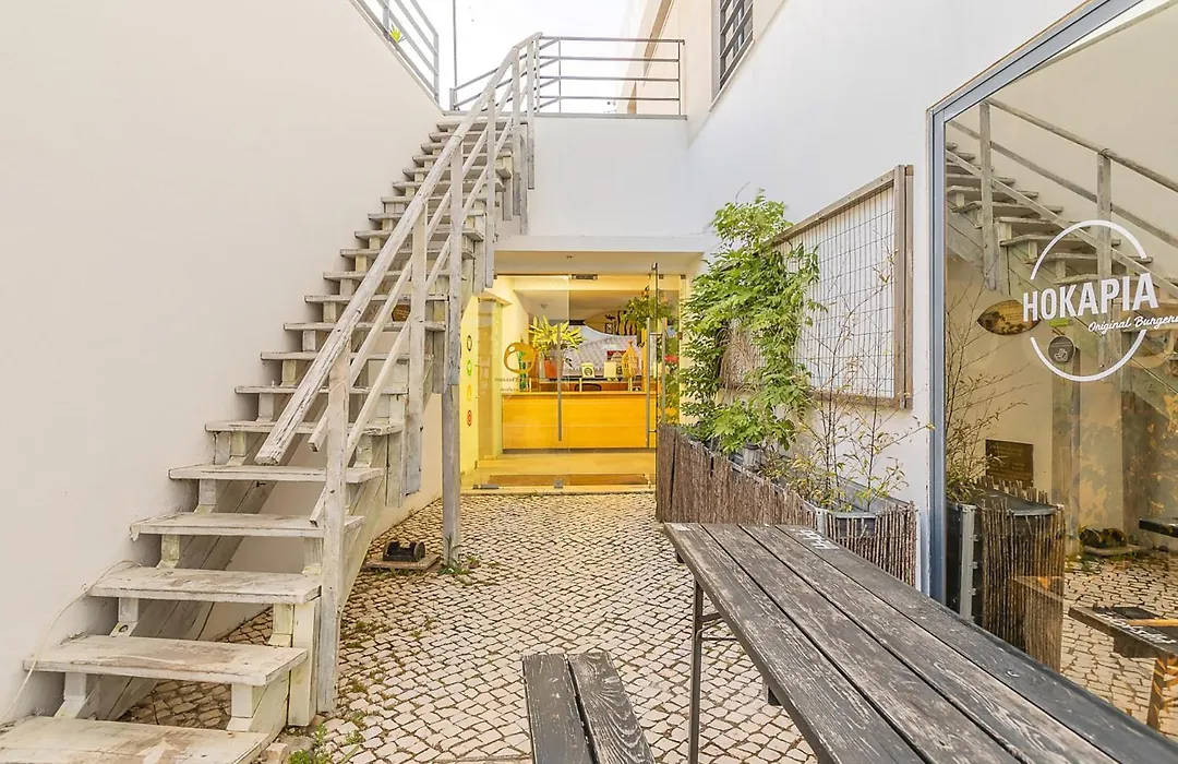HI Arrifana Destination Hostel-1